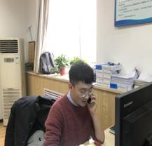 ​365英国上市公司侯勇老师和受资助员工家庭2